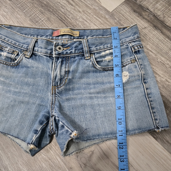 Old Navy Ultra Low Waist Denim Shorts (size 4) - Picture 12 of 12